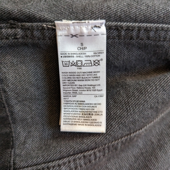 Black Denim GAP Jean Jacket, small - Picture 5 of 5